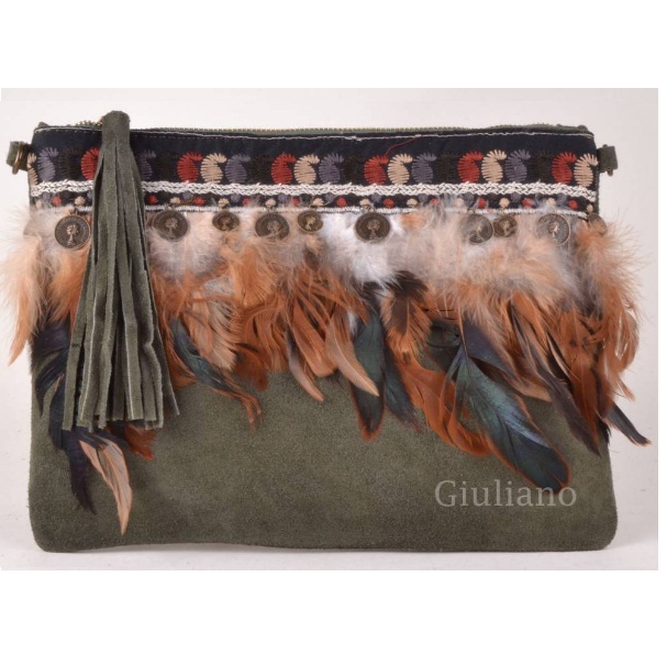 Giuliano_suede_clutch_veertjes_groen