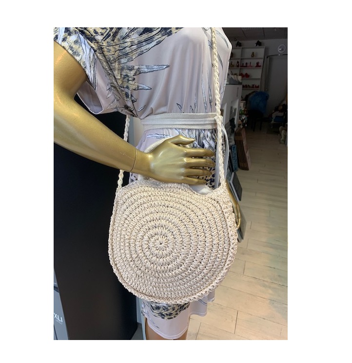 crossbodytas_beige_rond_model