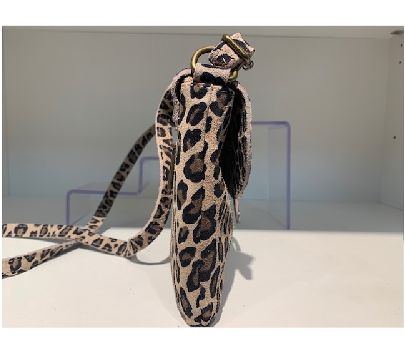 crossbodytas_leer_leopard_print_3