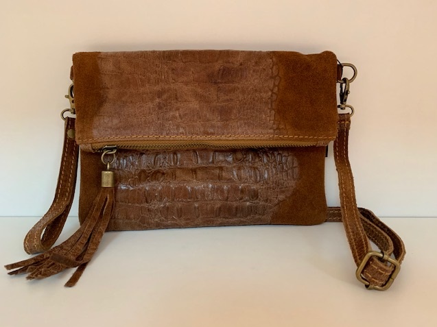 giuliano_lederen_clutch_crocoprint_cognac