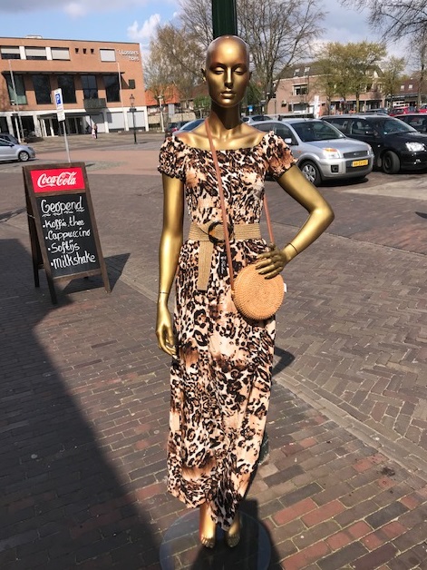 jurk_leopardprint_offshoulder_hello_kiss