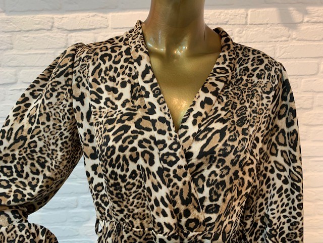 jurk_spaans_model_leopardprint_2