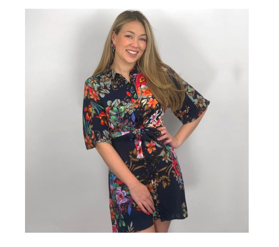 midi_jurk_sarieke_donkerblauw_bloemen