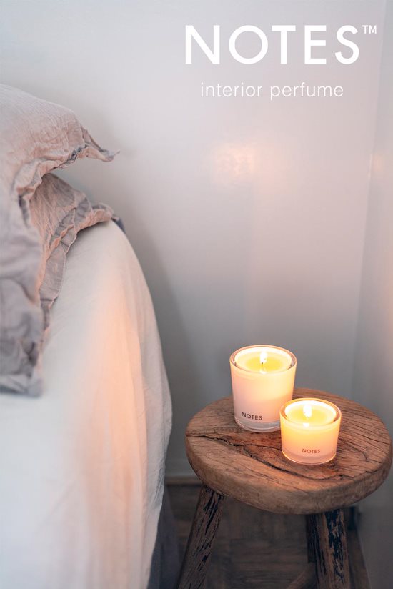 notes_brandende_kaarsen_bed