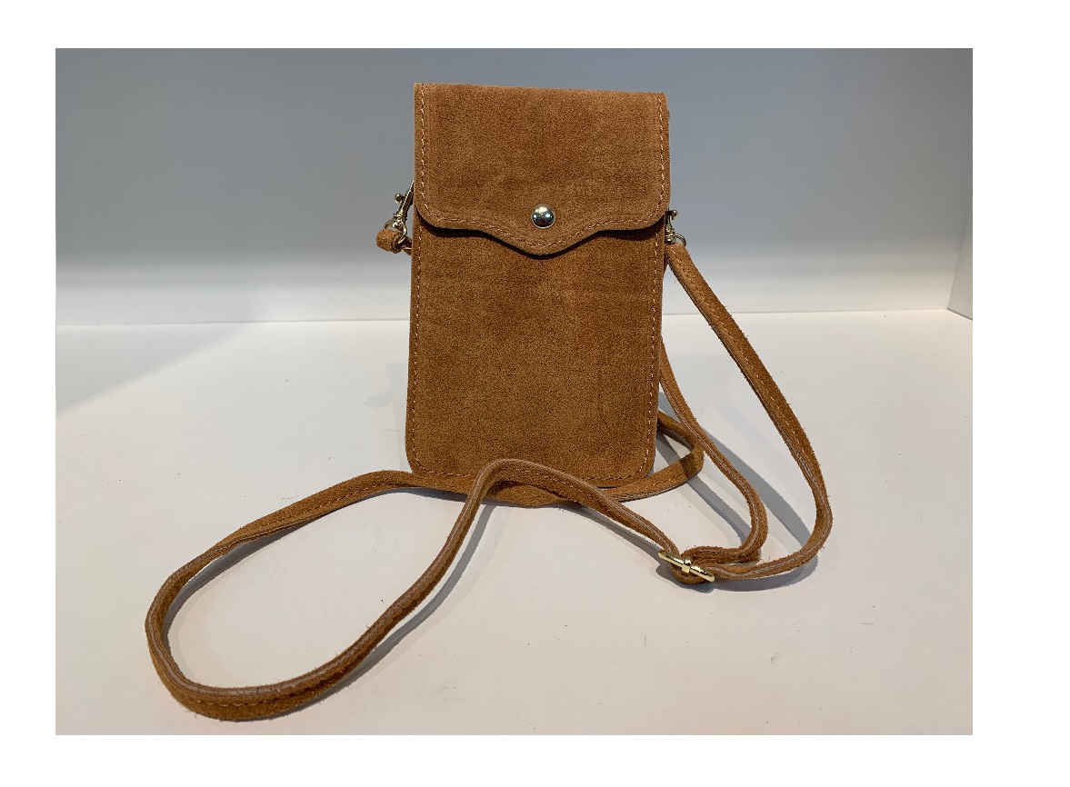 teatro_pona_06_telefoontasje_suede_camel