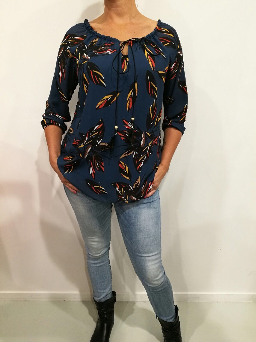 tuniek_blauw_model