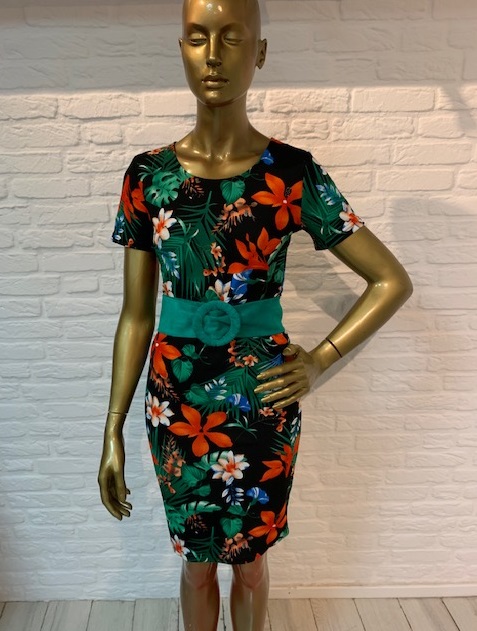 zomerjurk_zwart_gebloemd_mod_style_2