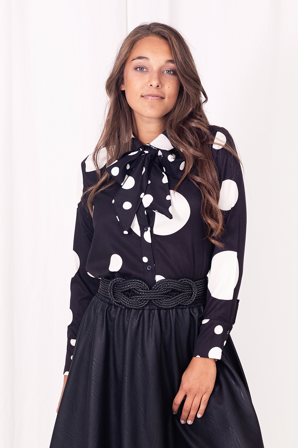 zwarte_blouse_polkadots