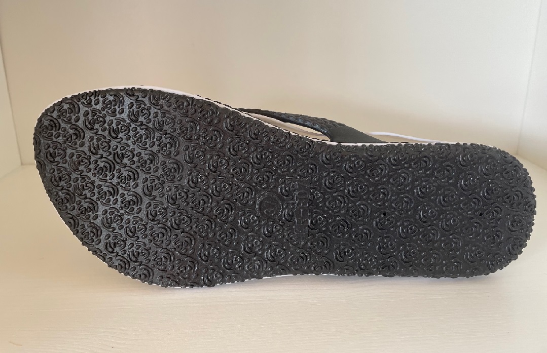gino_lapis_slipper_zwart_steentje_6