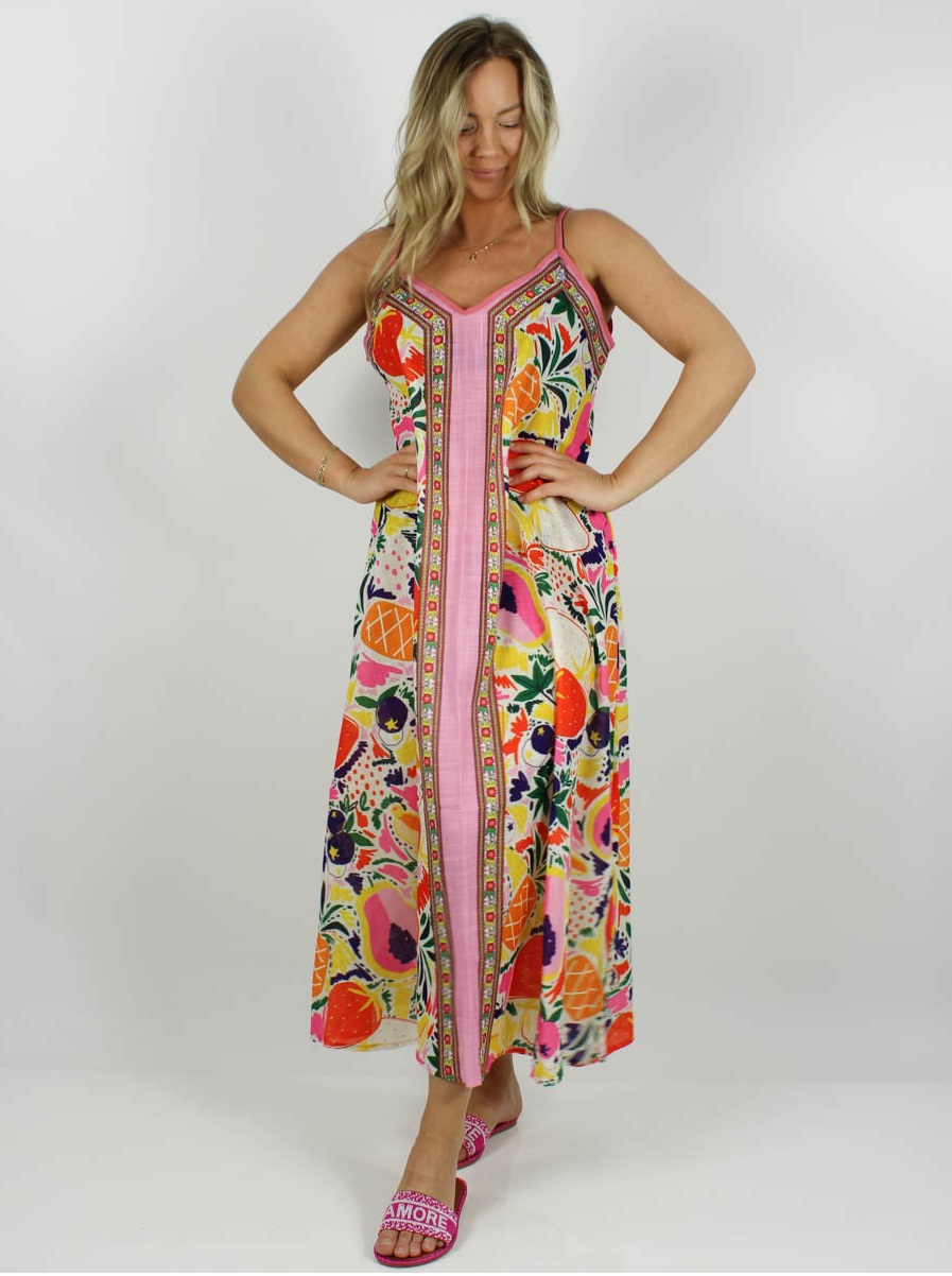 jurk_rosas_ecru_vlinders_model