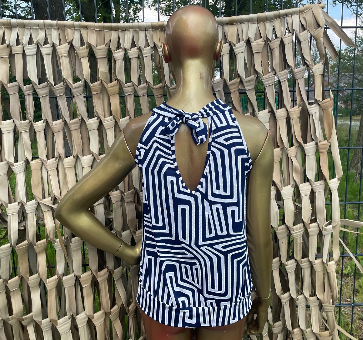 Haltertop_grafische_print_navy_226390_2