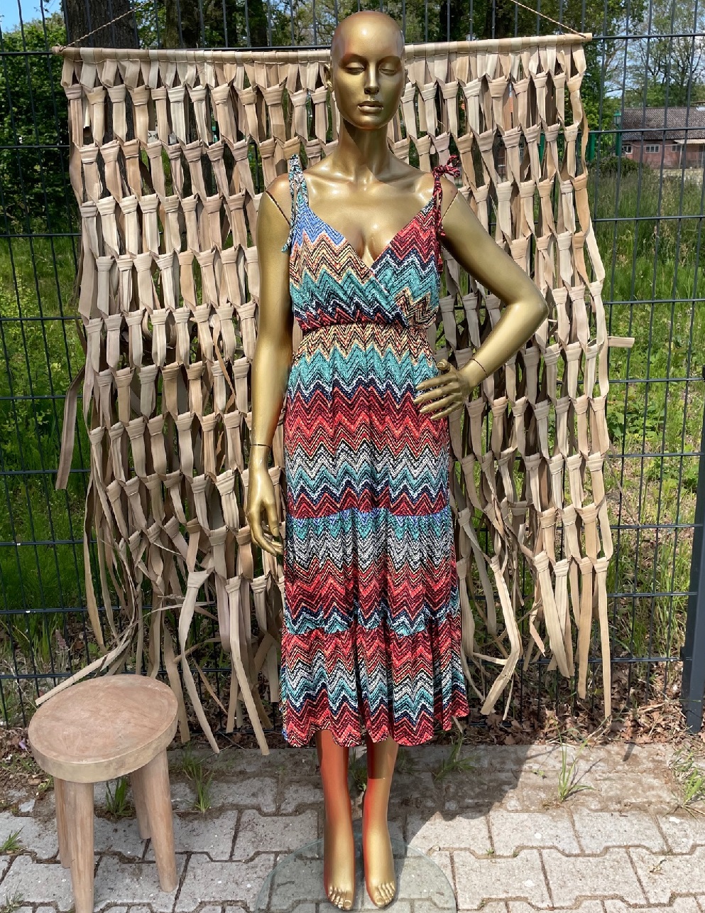zomerjurk_Simone_zigzag_rood_blauw_geel_groen