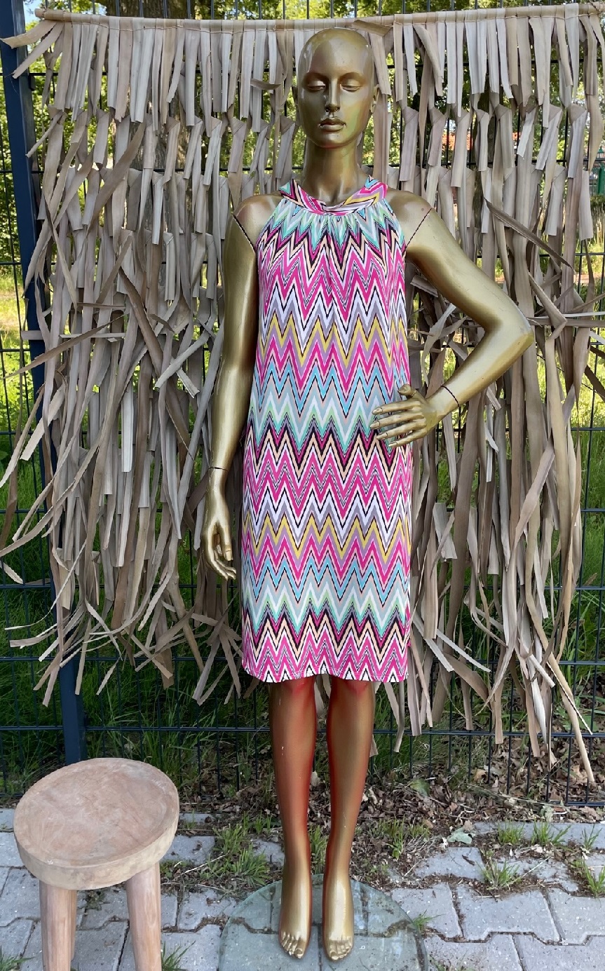 Halterjurk_costa_zigzag_roze