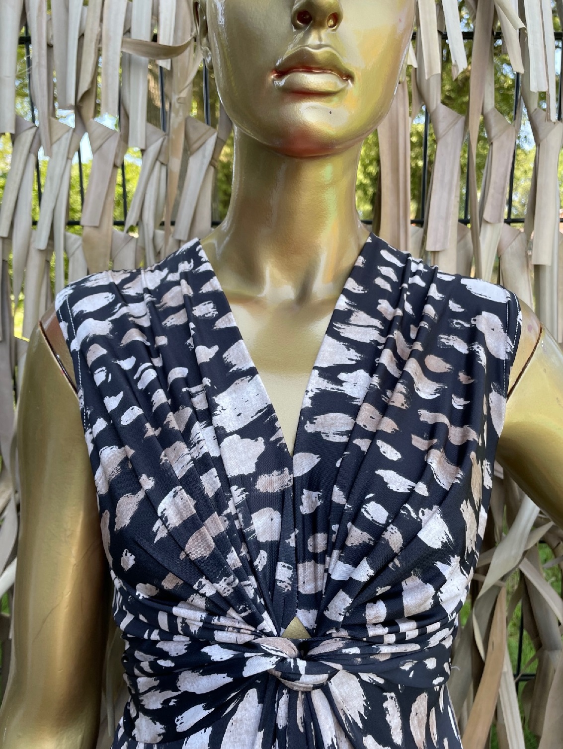 lange_zomerjurk_knoop_print_zwart_beige_3