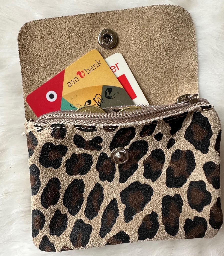 portemonnee_kleiin_leder_panterprint