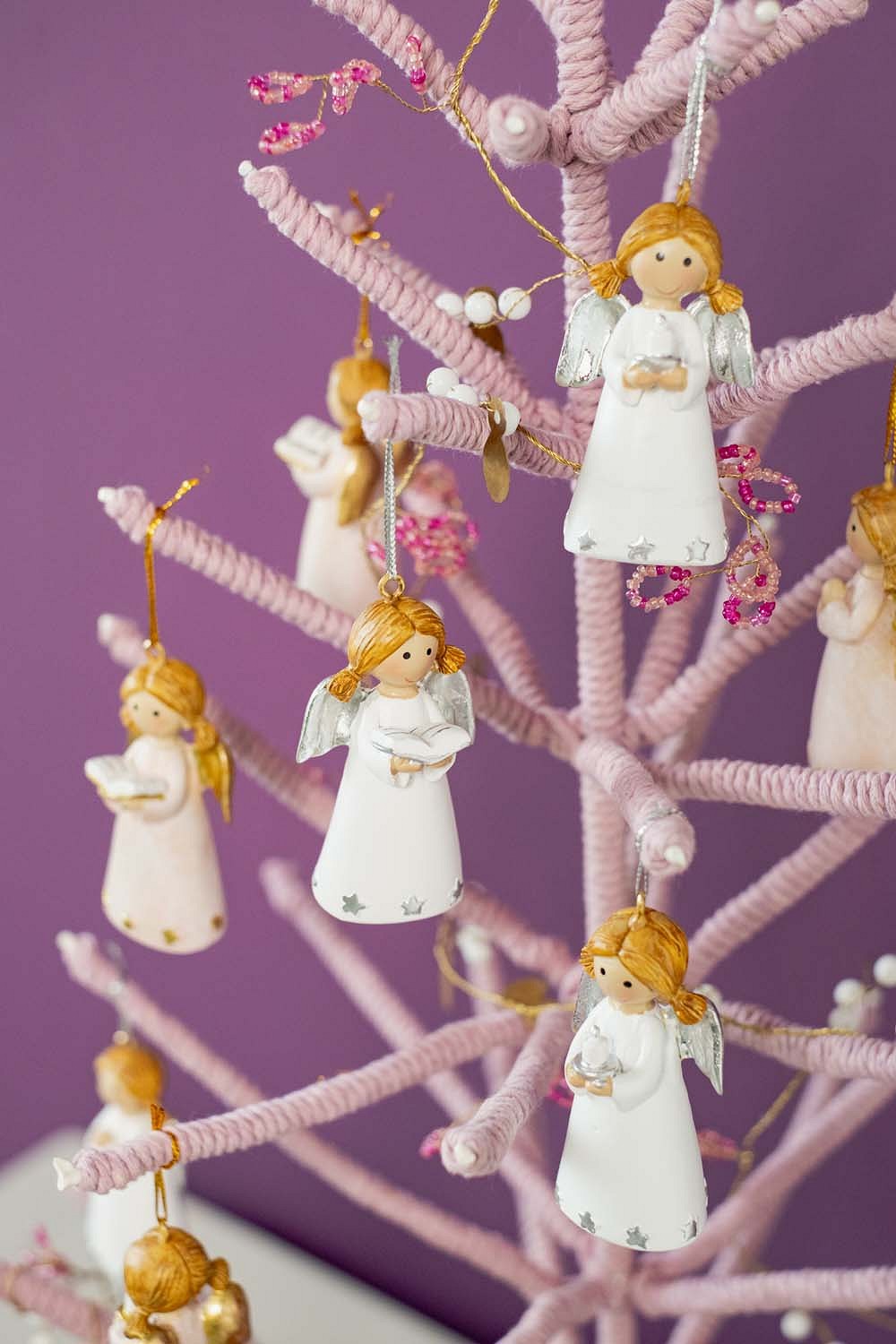 home_society_693278_100_angel_noel